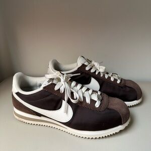 Nike Men's Brown and White Sneakers